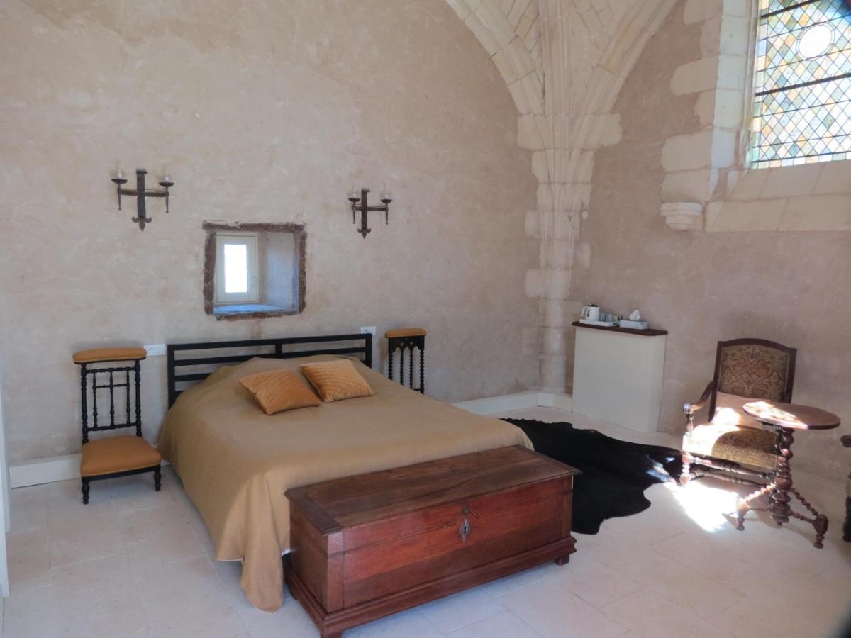 Le Chatelet Thilouze Bagian luar foto