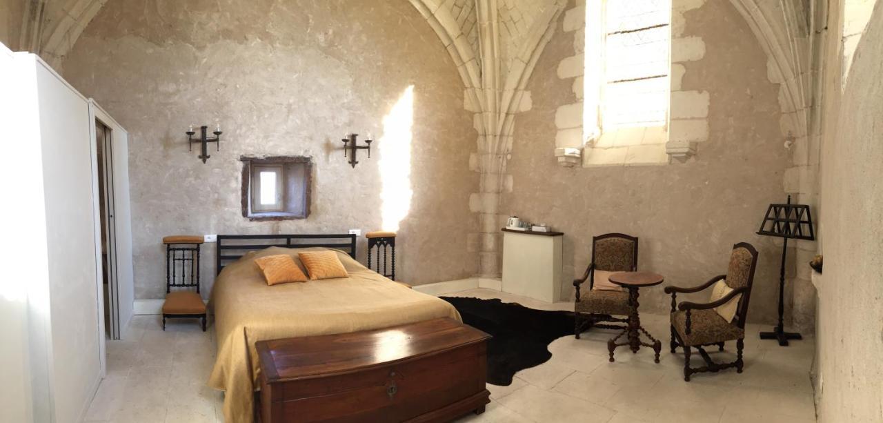 Le Chatelet Thilouze Bagian luar foto