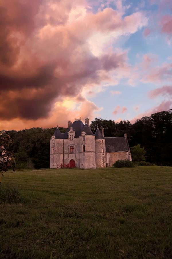 Le Chatelet Thilouze Bagian luar foto