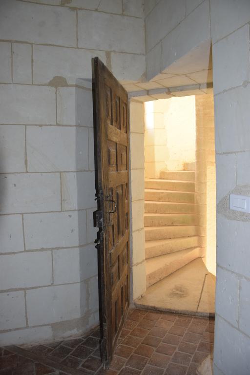 Le Chatelet Thilouze Bagian luar foto